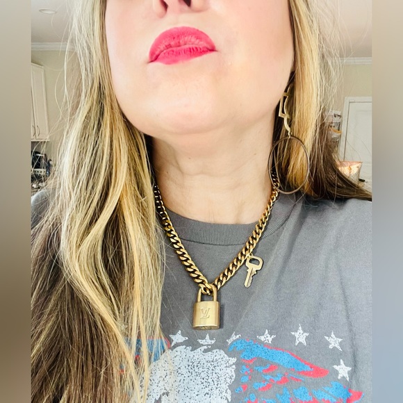 Authentic Louis Vuitton Lock and Key Set on Chain - Picture 7 of 13